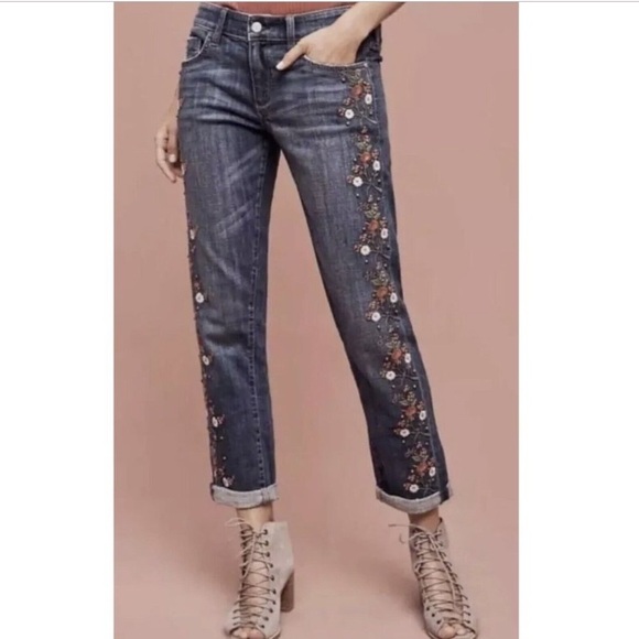 Pilcro Denim - Anthropologie Pilcro Hyphen Embroidered Floral Mid Rise Boyfriend Jeans Sz 27